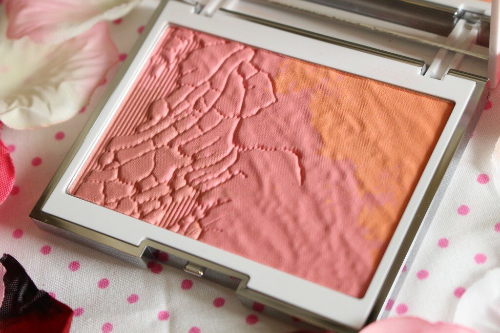 lise watier blush collection expression swatch blush